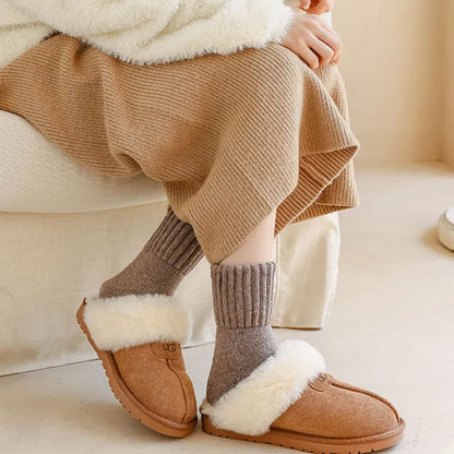 🧦 Wärmende Wollsocken in mittlerer Höhe